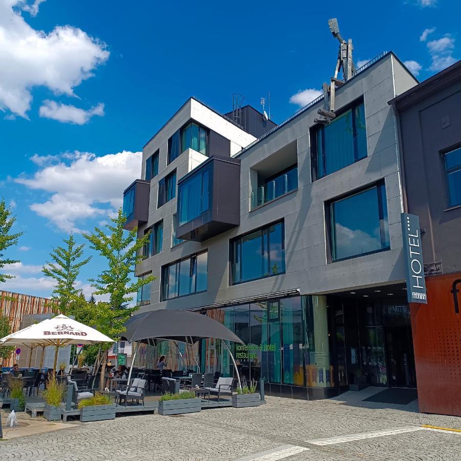 Fabrika Hotel Хумполец Екстериор снимка